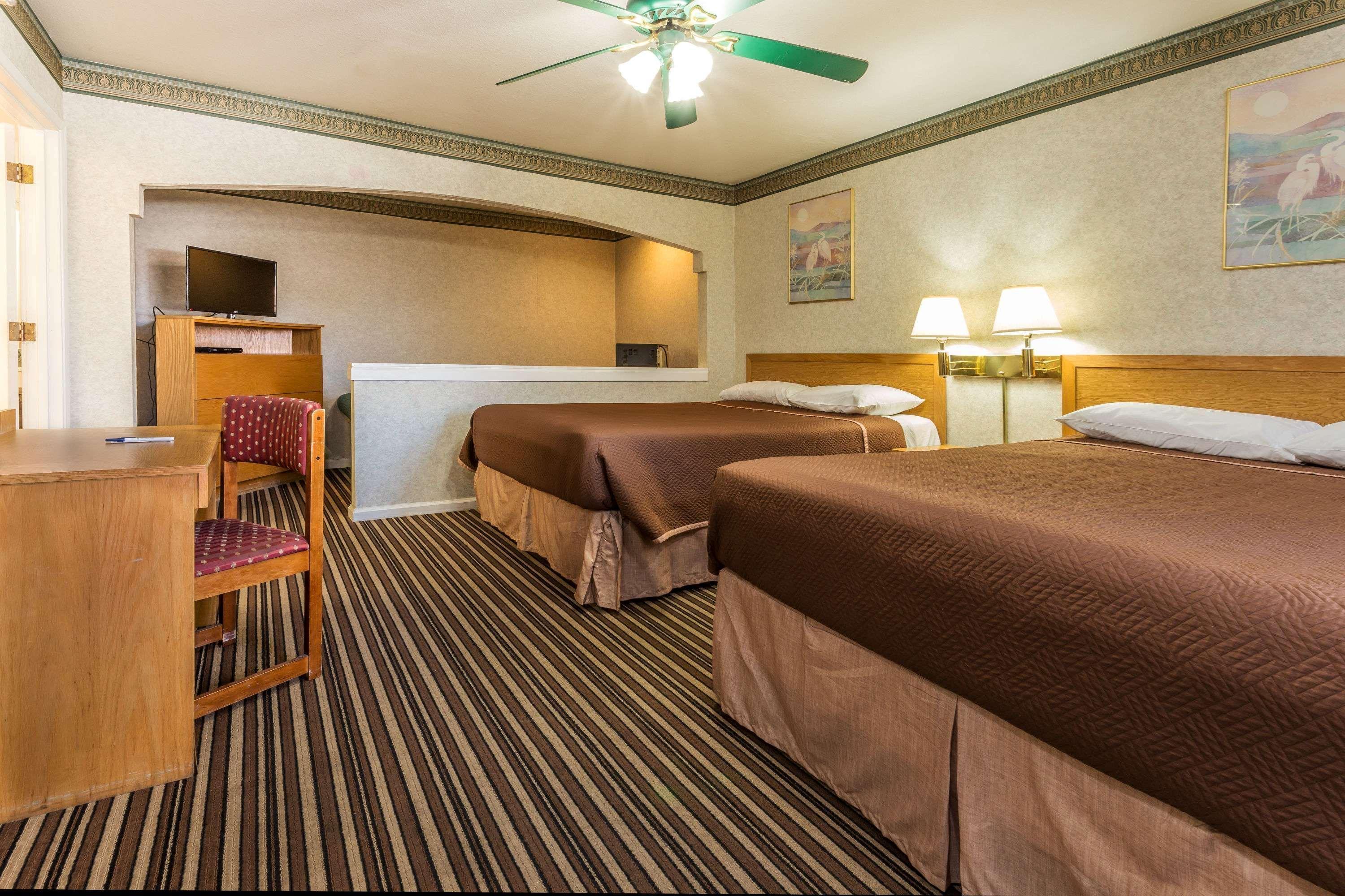 ทราเวลลอดจ์ บาย วินด์แฮม เมอร์เซด โยเซมิตี Hotel ภายนอก รูปภาพ