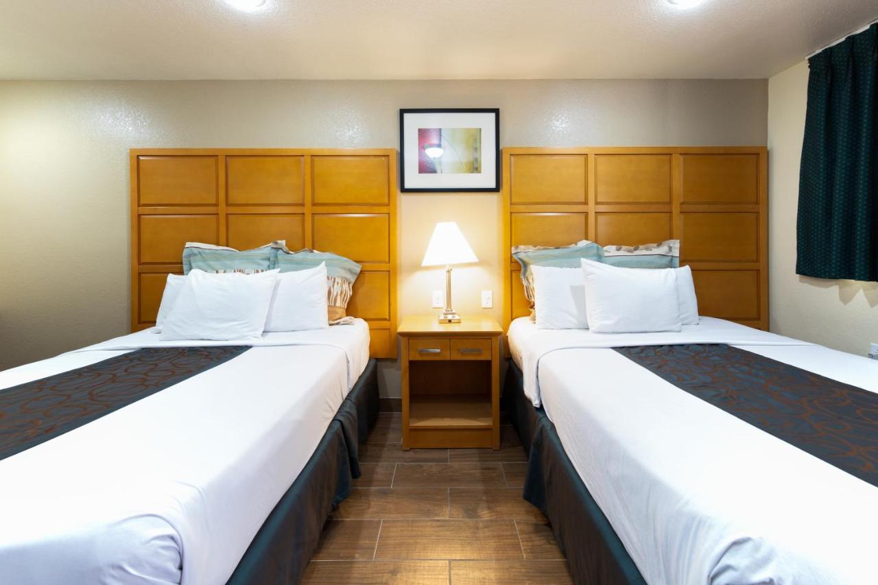 ทราเวลลอดจ์ บาย วินด์แฮม เมอร์เซด โยเซมิตี Hotel ภายนอก รูปภาพ